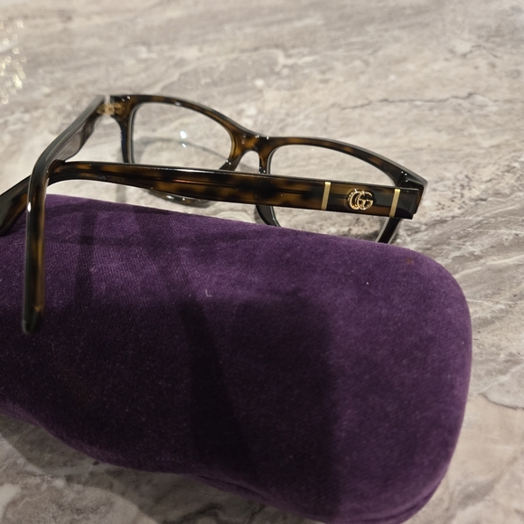 GUCCI Black and Gold Glasses with Purple Case - Picture 2 of 3